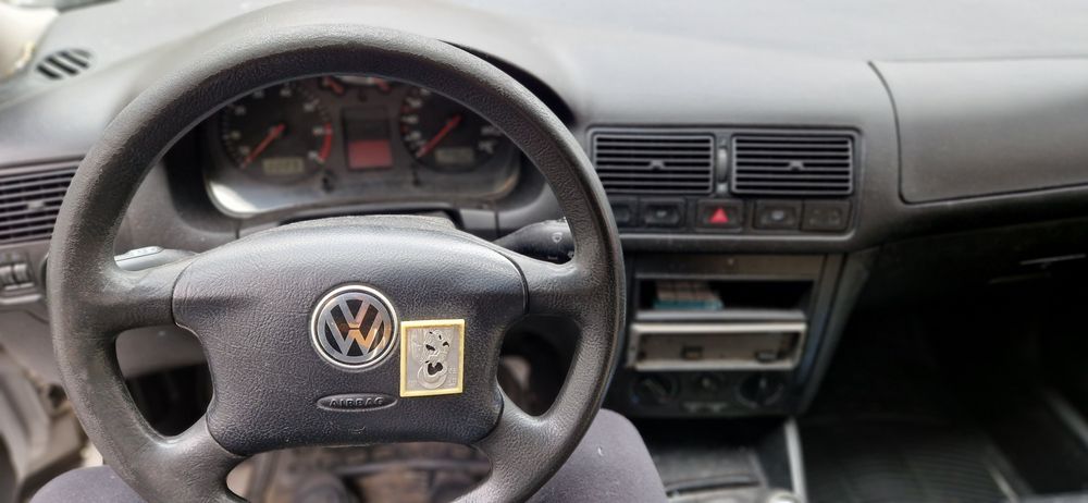 Volkswagen Golf 4