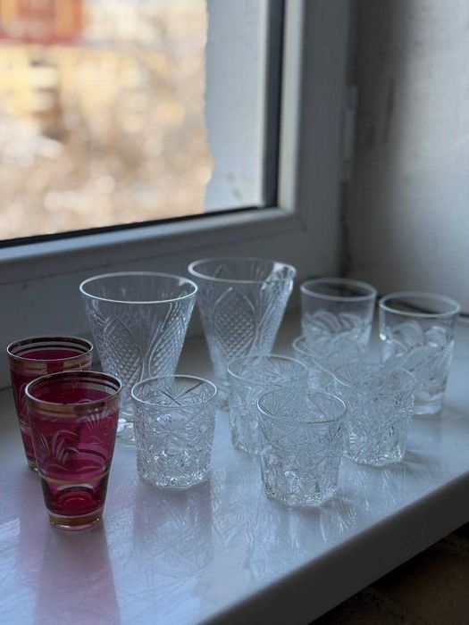 Посуда разная (без сколов и трещин)