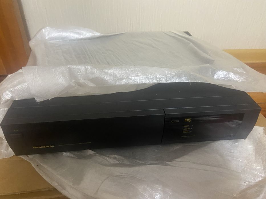 Видеомагнитафон Panasonic