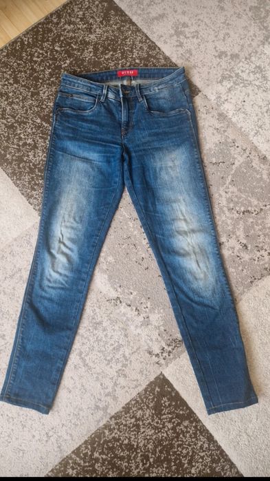 Blugi originali Guess, marimea 26