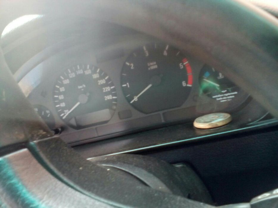 Колата се продава на части