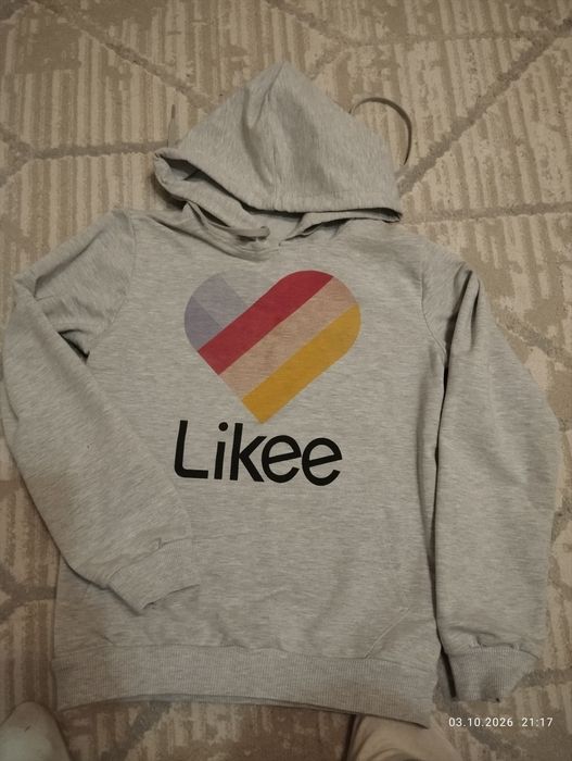 Продам кофты 4 штуки за 1000