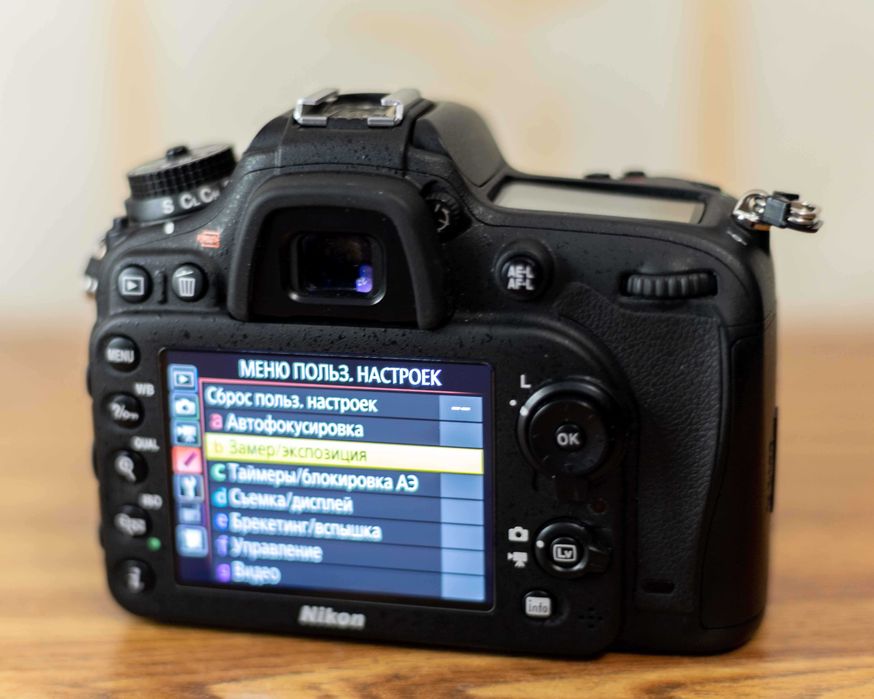 Nikon d7200. Настрел 4 543. Под ремонт/донор.