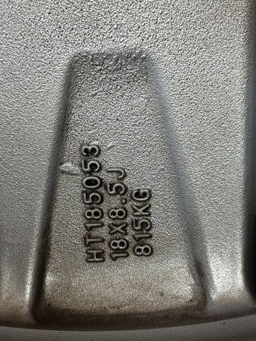 Mercedes diska balon sotiladi 18razmer