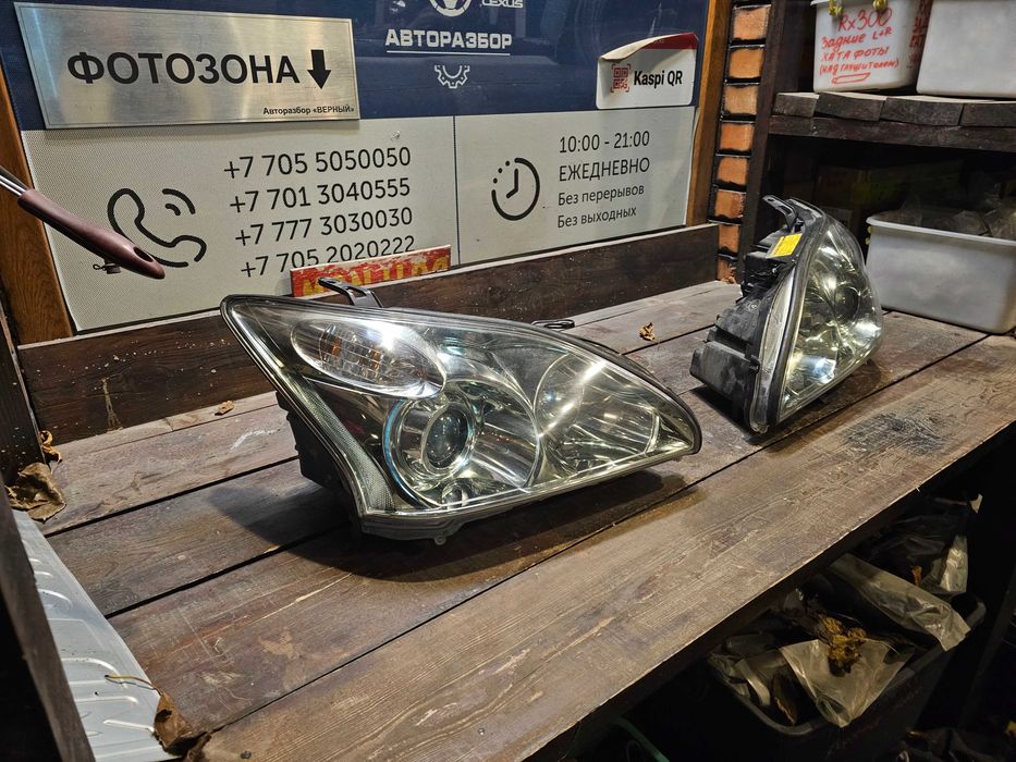 Передняя оптика Lexus RX330 // 350