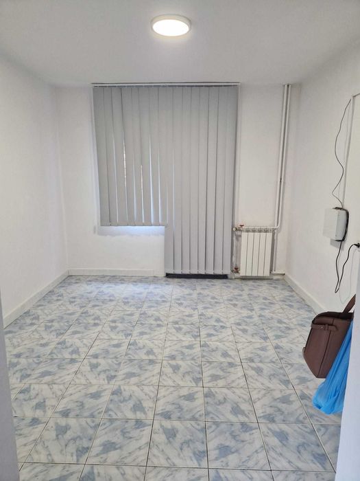 Spatiu Comercial De Inchiriat