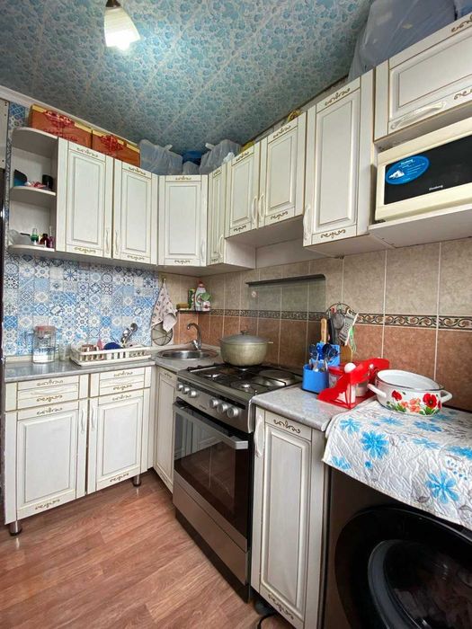 Продам 2х,  6 мкр, на против ТД Самрук