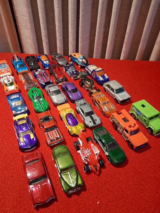 Mașinuțe fier HotWhels