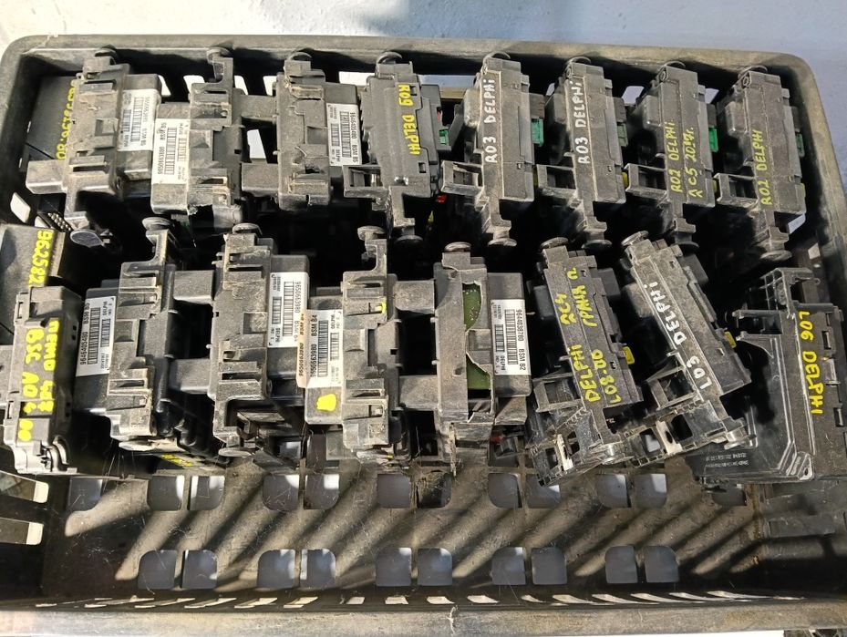BSM модул Delphi Peugeot Citroen L03 L06 L08 R02 R03 R09 B4 B5