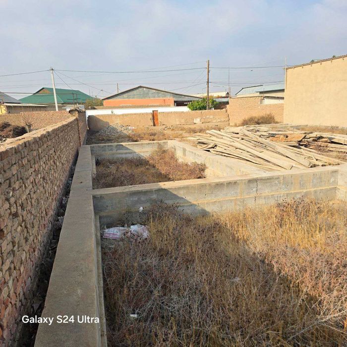 Участка 6 сотих сотилади 5х фундаменти билан