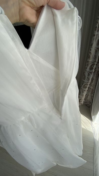 Продам платье р. 128