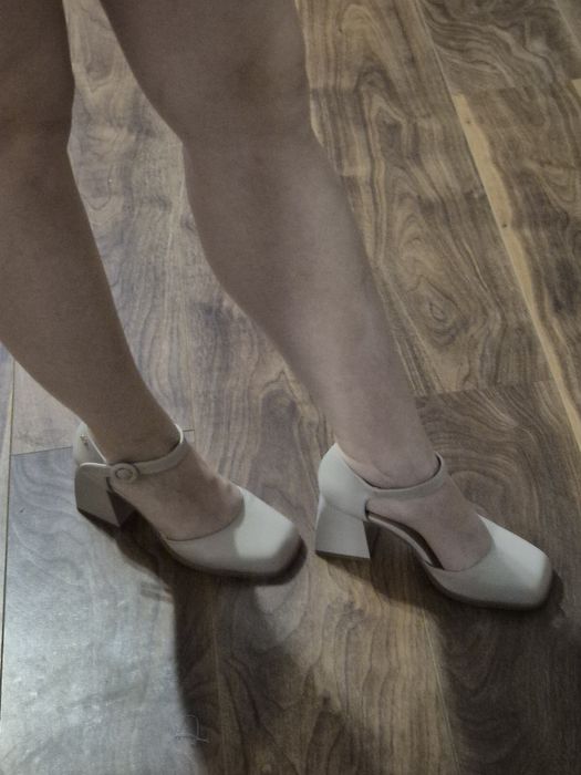 Pantofi eleganți din piele naturală Benvenuti