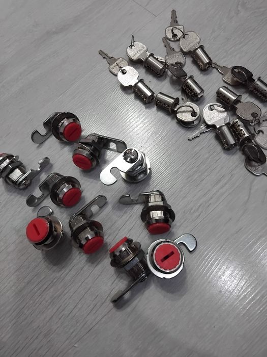 Yala butuc cutie poștală, vestiare,mobilier