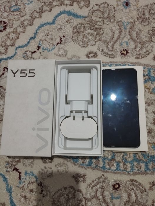 Vivo y55 8/128 гб