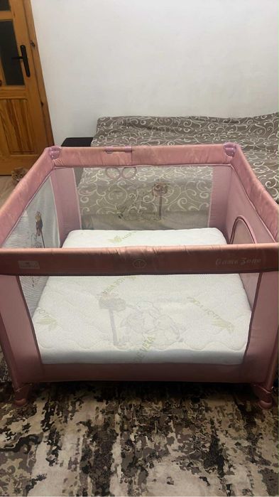 Сгъваема кошара с матрак