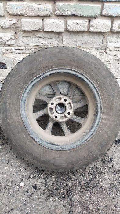 Продам диски с резиной на 13