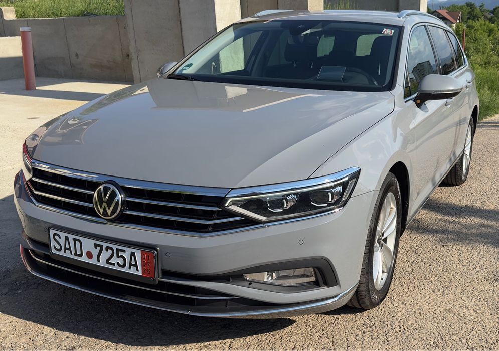 VW Passat B8.5 Elegance 2.0 TDI 150 CP | 2022 | 142.800 km | Navi | Head-Up | Camera 360° | IQ light matrix