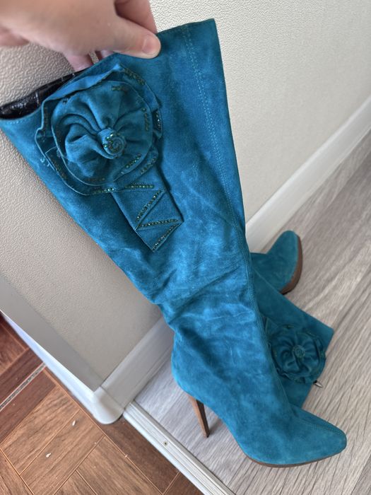 Продам женские сапоги