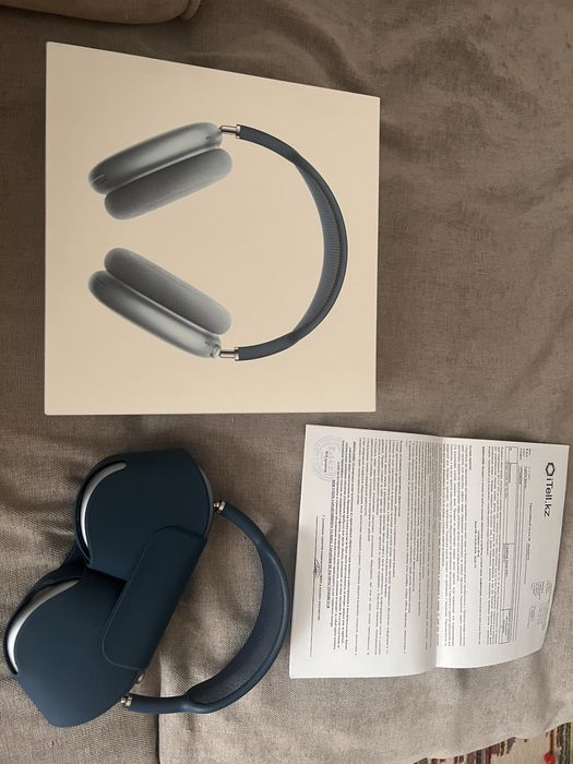 Airpods max sky blue