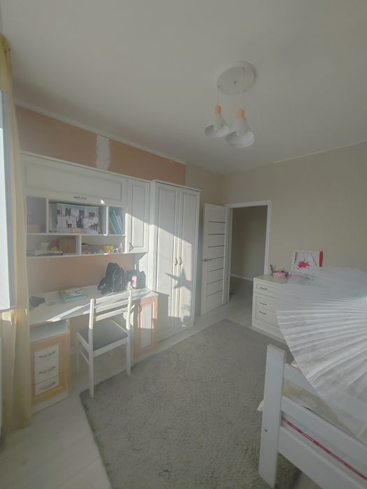 Продам 4х комн кв 100 кв м.