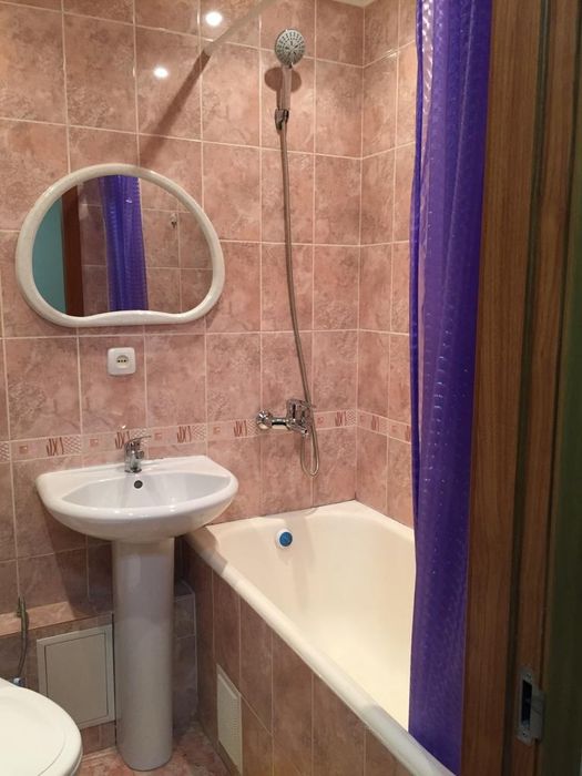 1 комн Центр маг.Лакомка,1 школа