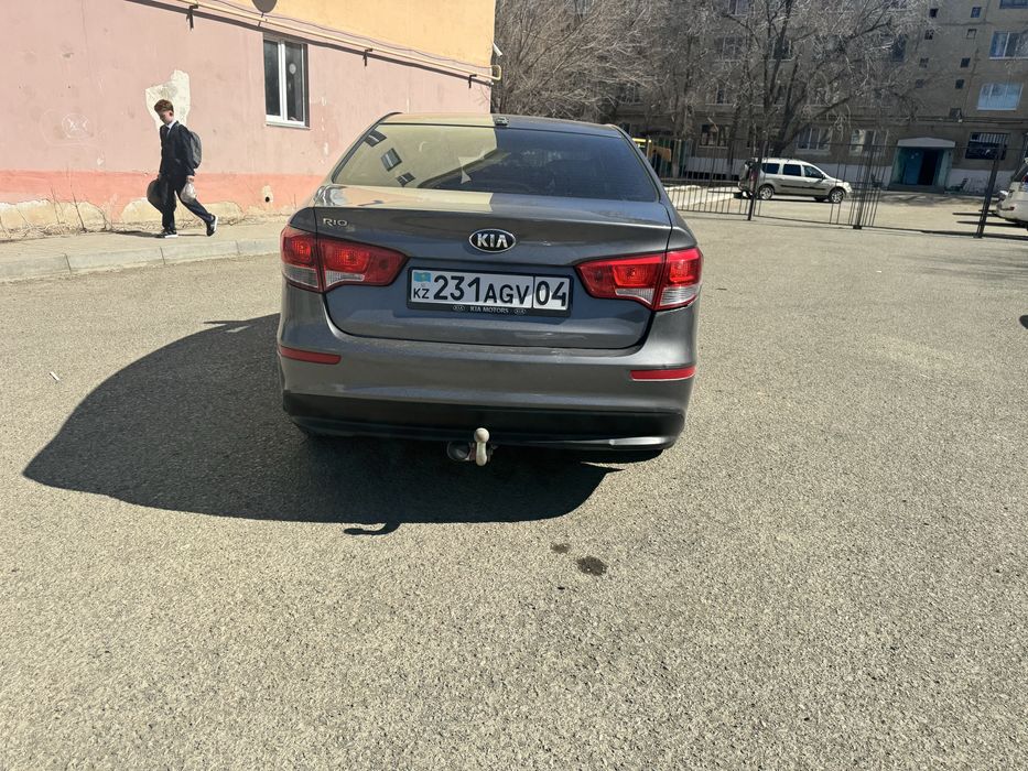 Продам киа рио 2016