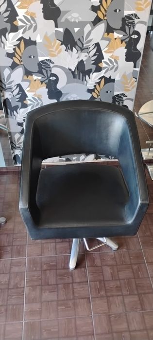 Mobilier/Aparatura salon Infrumusetare