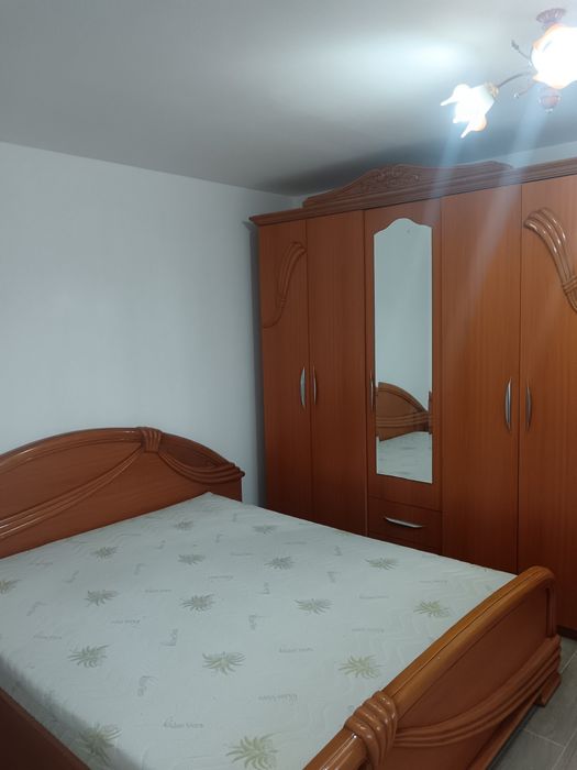 Închiriez garsoniera