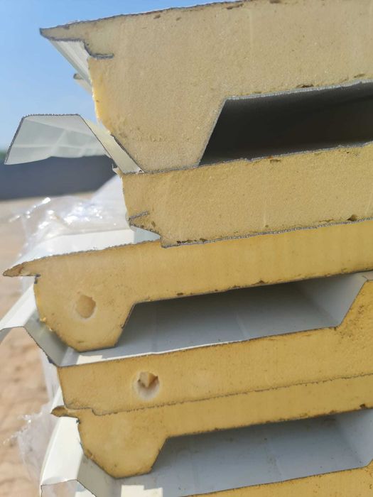 Panouri sandwich / tabla cutata / policarbonat / accesorii