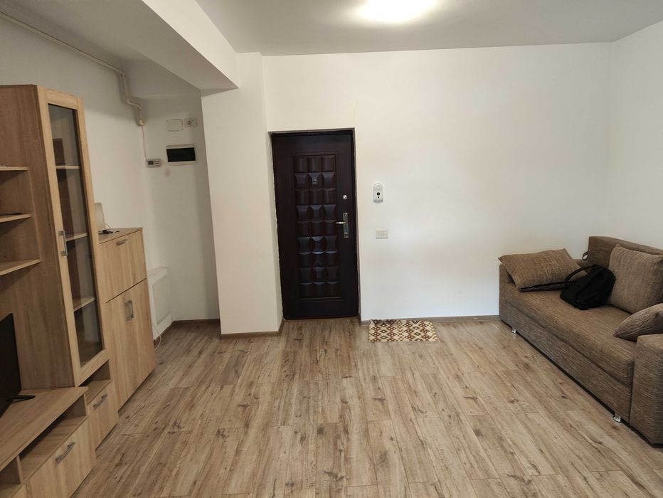 Închiriez garsonieră Militari Residence