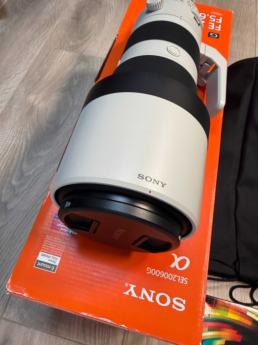 Sony FE 200-600mm f/5.6-6.3 G OSS обектив, перфектно състояние
