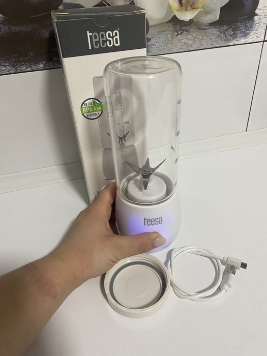 Vand blender electric portabil