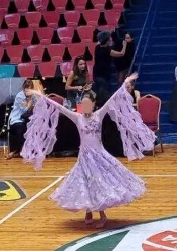 Рокля за спортни танци