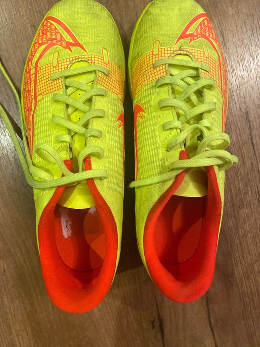 Pantofi sport fotbal băieți Nike 38