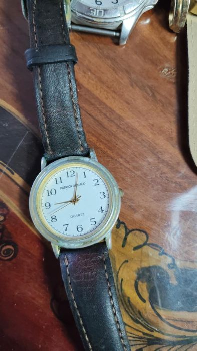 Ceasuri de mana dama și barbati