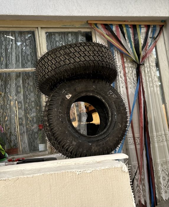 Гуми за инвалиден скутер