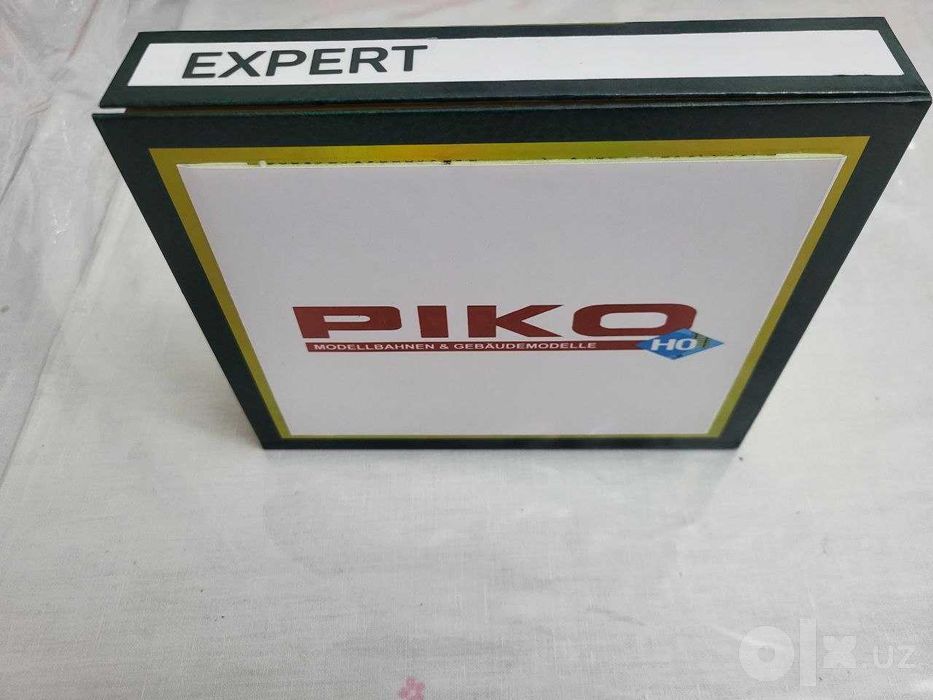 Продаётся локомотив  немецкой ж/д  «PIKO» ГДР, Размер НО(1/87).