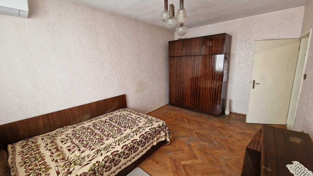Дава се под наем Двустаен апартамент в Русе, Център - 70 кв.м за 289.17 € - Снимка #5