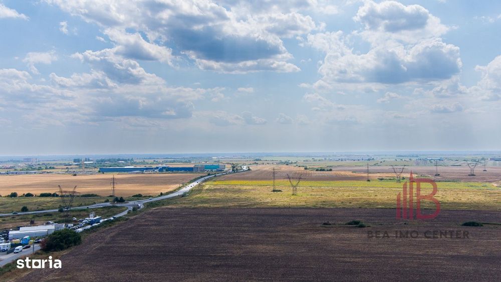 Teren intravilan în suprafață de 152995 mp