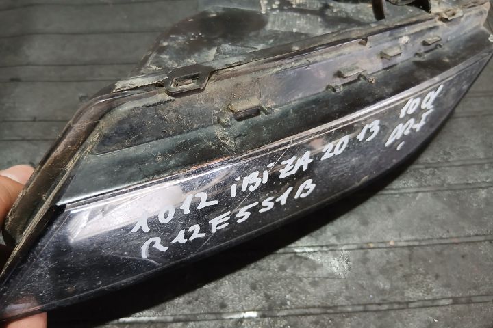 Proiector dreapta 6J9941702A 1NE011077 6J9941702A 1NE011077 Seat Ibiz