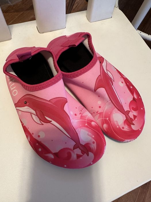 Аквашузы, аквасоки, обувь для купания