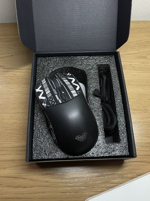 мышка Aula sc580se