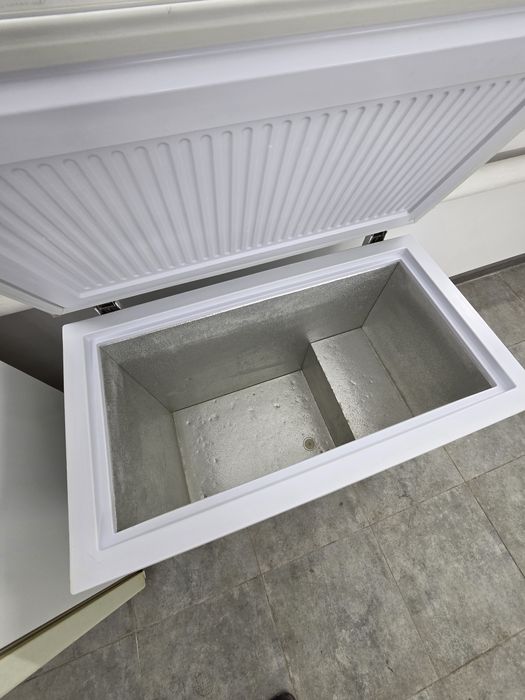 Продам морозильник