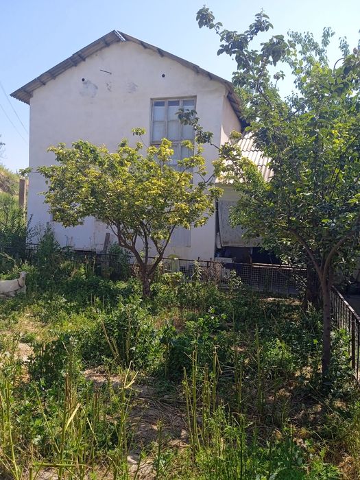 Продаётся двухэтажный дом