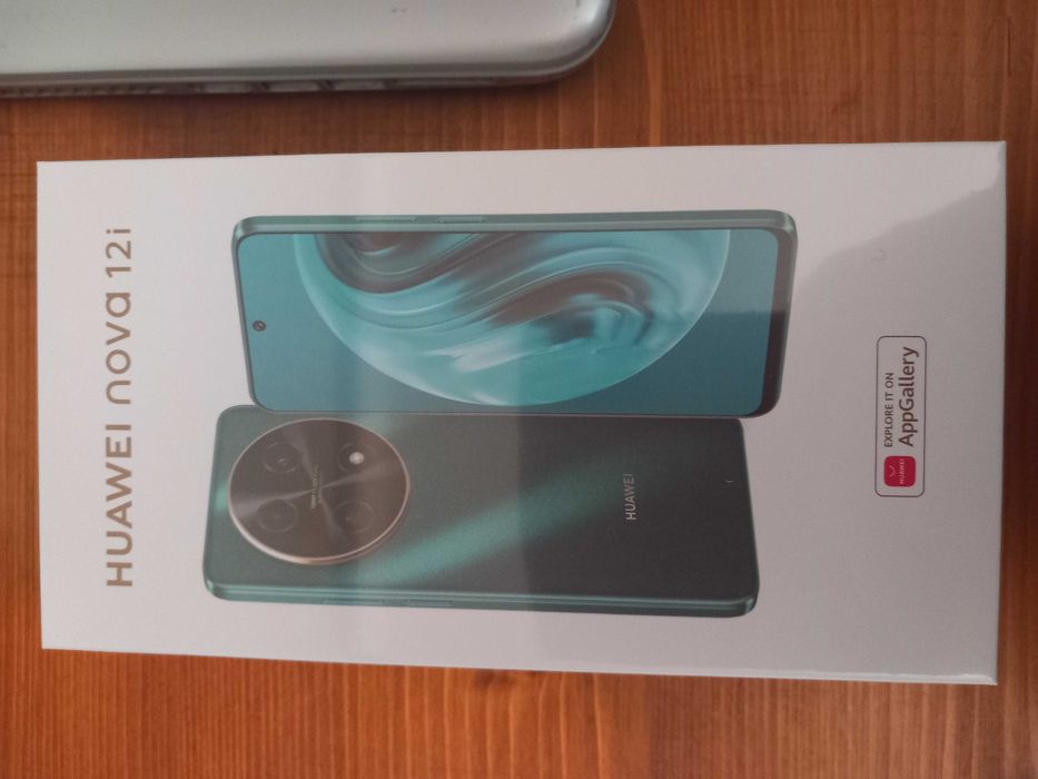 Huawei Nova 12 i