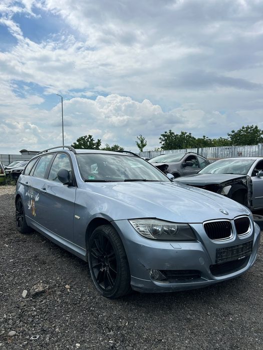 Dezmembrez bmw 318i facelift