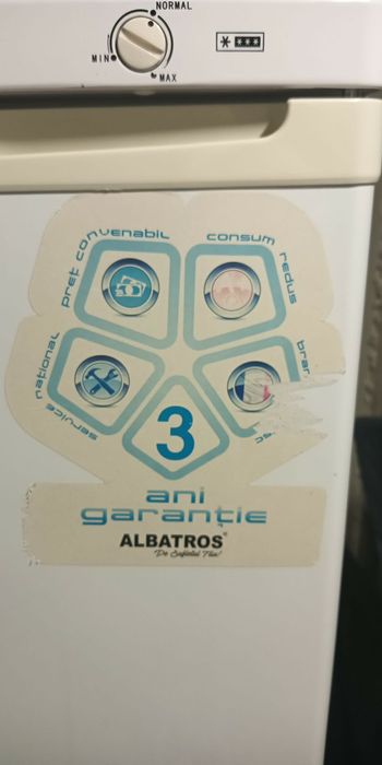 Combină frigorifică ALBATROS cu 6 sertare