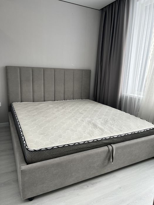 Кровать двухместный