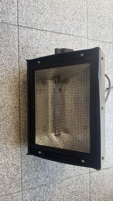 Lumina Teatru EUROLITE Pro-Flood 1000A asym, R7s