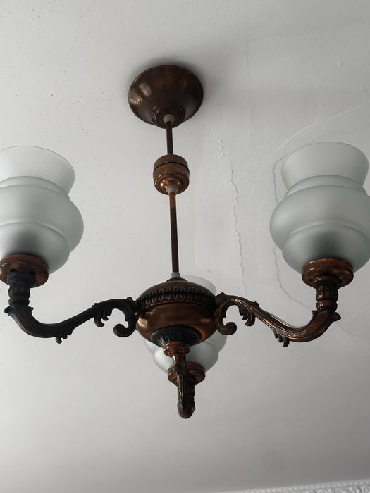 Продам люстры все по 5000